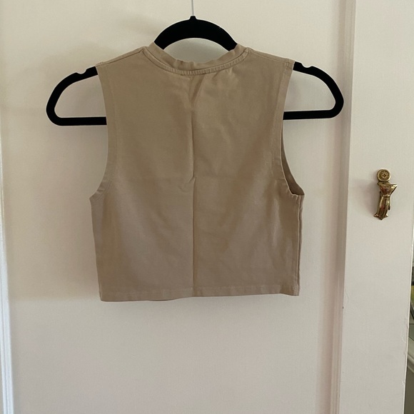 Zara Cropped Muscle Tank - Picture 2 of 3